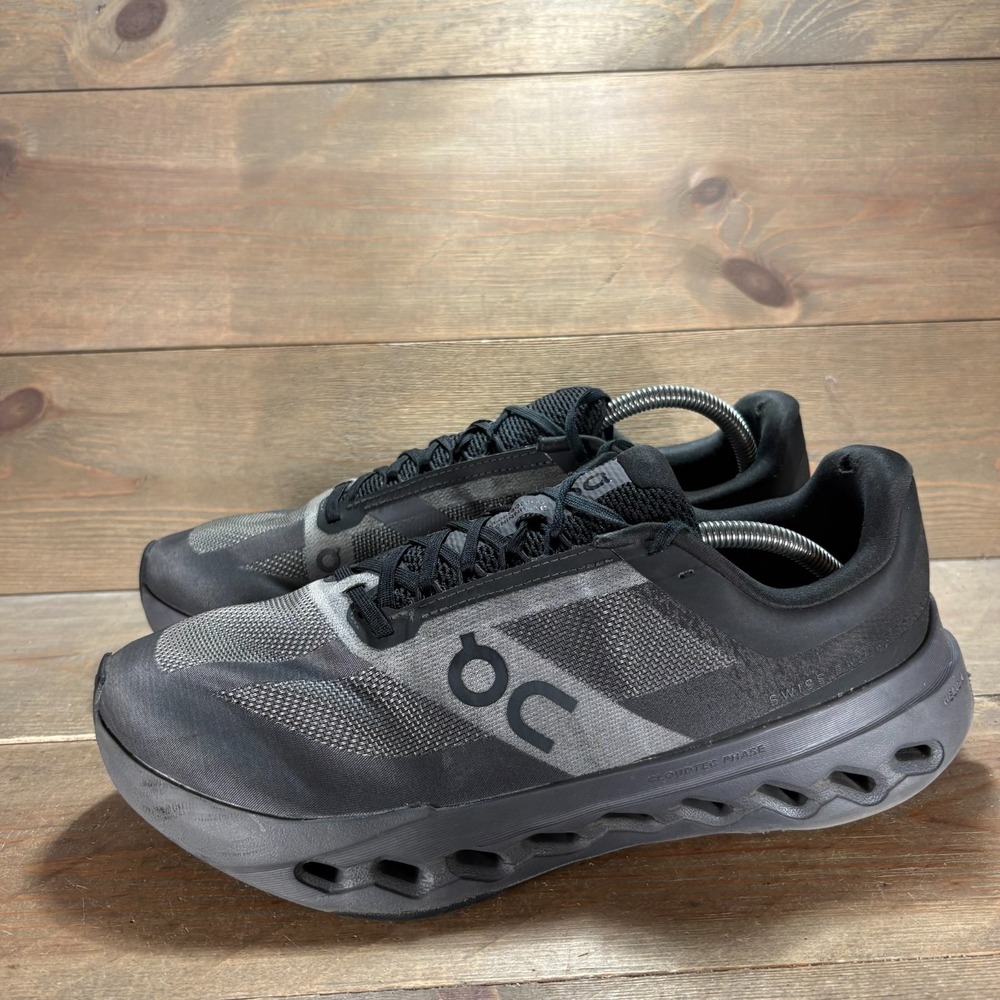 On Cloudsurfer Mens size 9.5 shoes Black Mesh Swiss Running sneakers